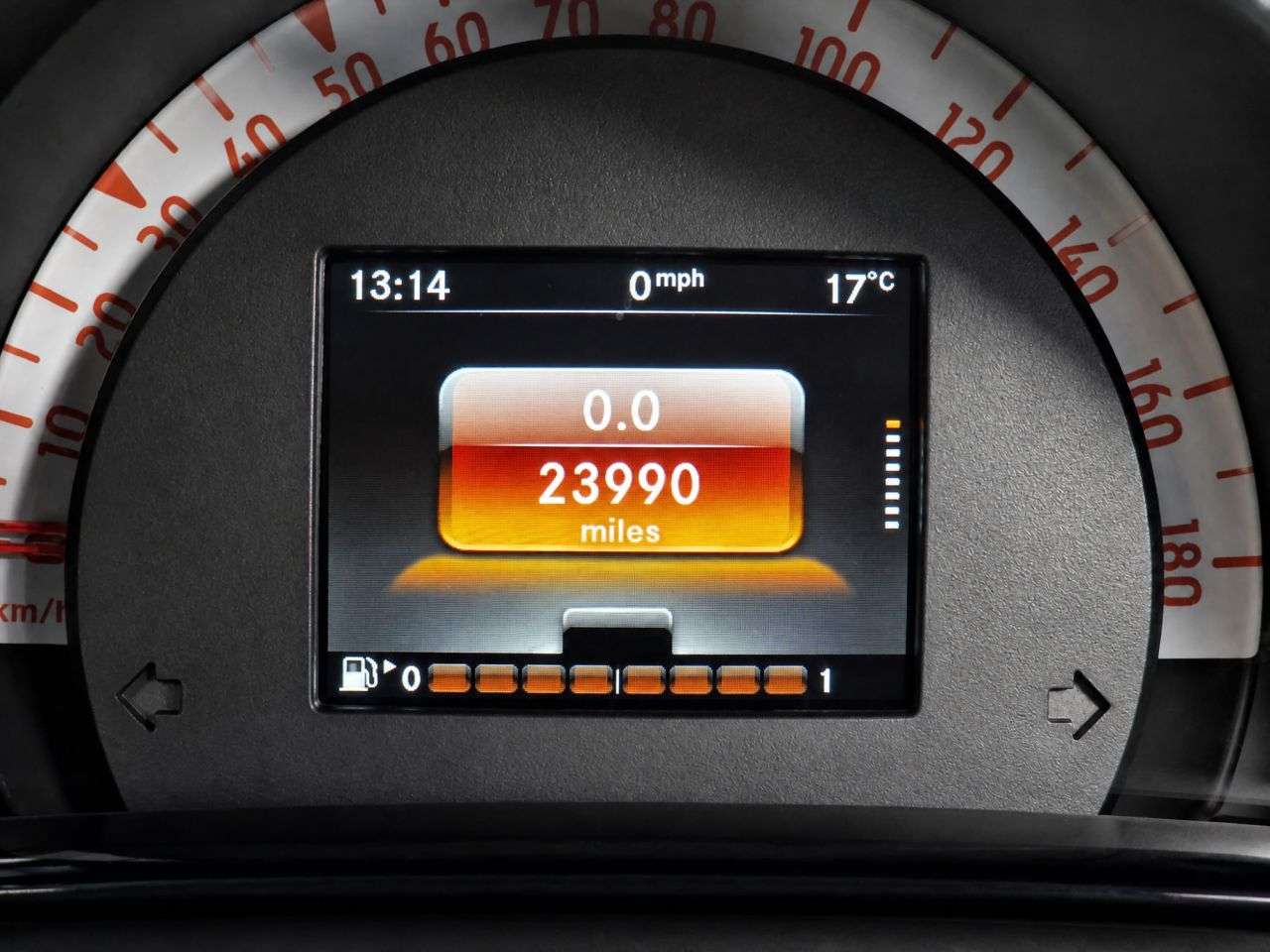 A 2016 SMART FORFOUR 1.0 Prime Hatchback 5dr Petrol Twinamic Euro 6 (s/s) (71 ps) PANROOF | HEAT A 2016 SMART FORFOUR 1.0 Prime Hatchback 5dr Petrol Twinamic Euro 6 (s/s) (71 ps) PANROOF | HEAT