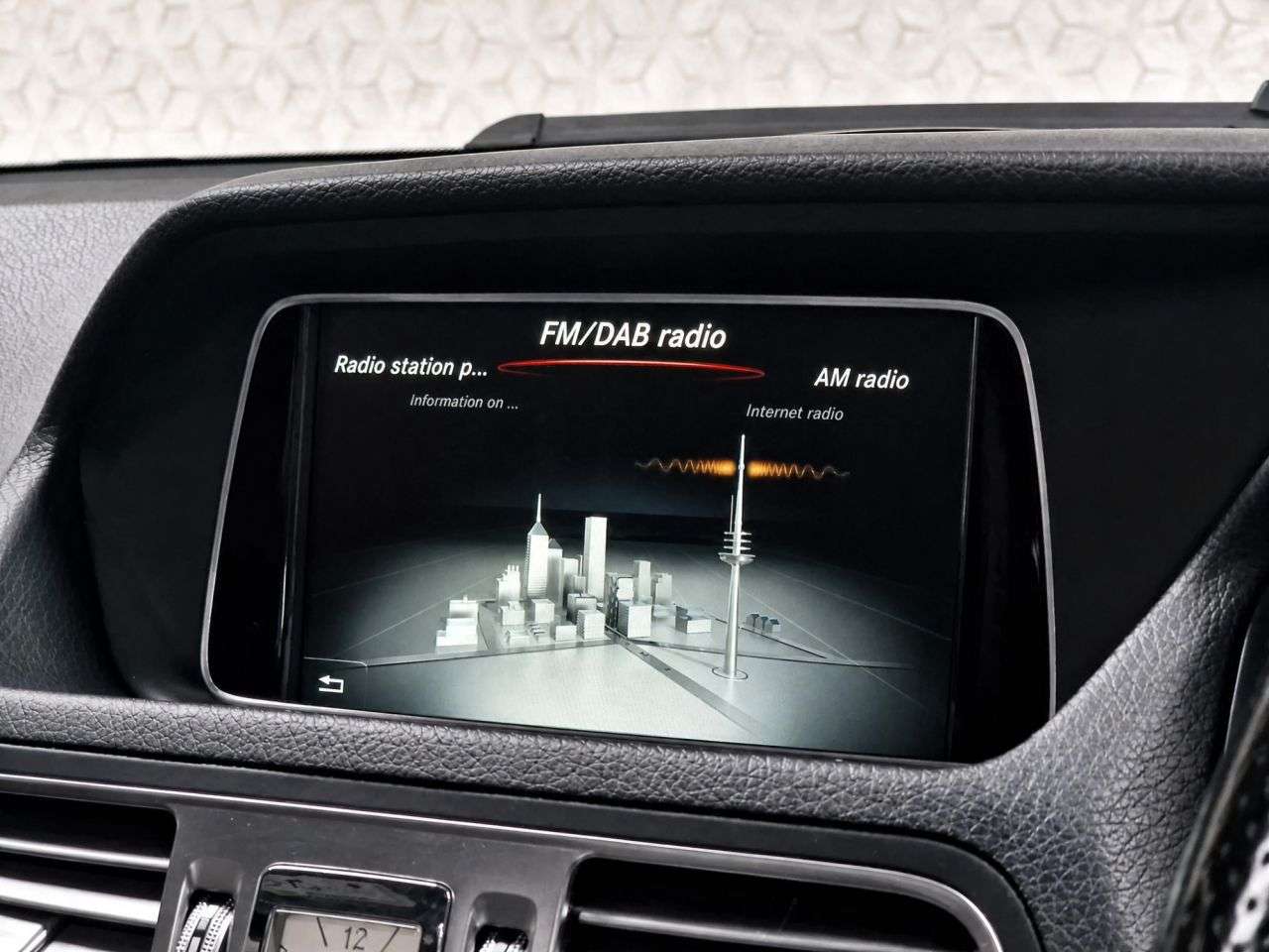 2016 MERCEDES-BENZ E CLASS 2016 MERCEDES-BENZ E CLASS