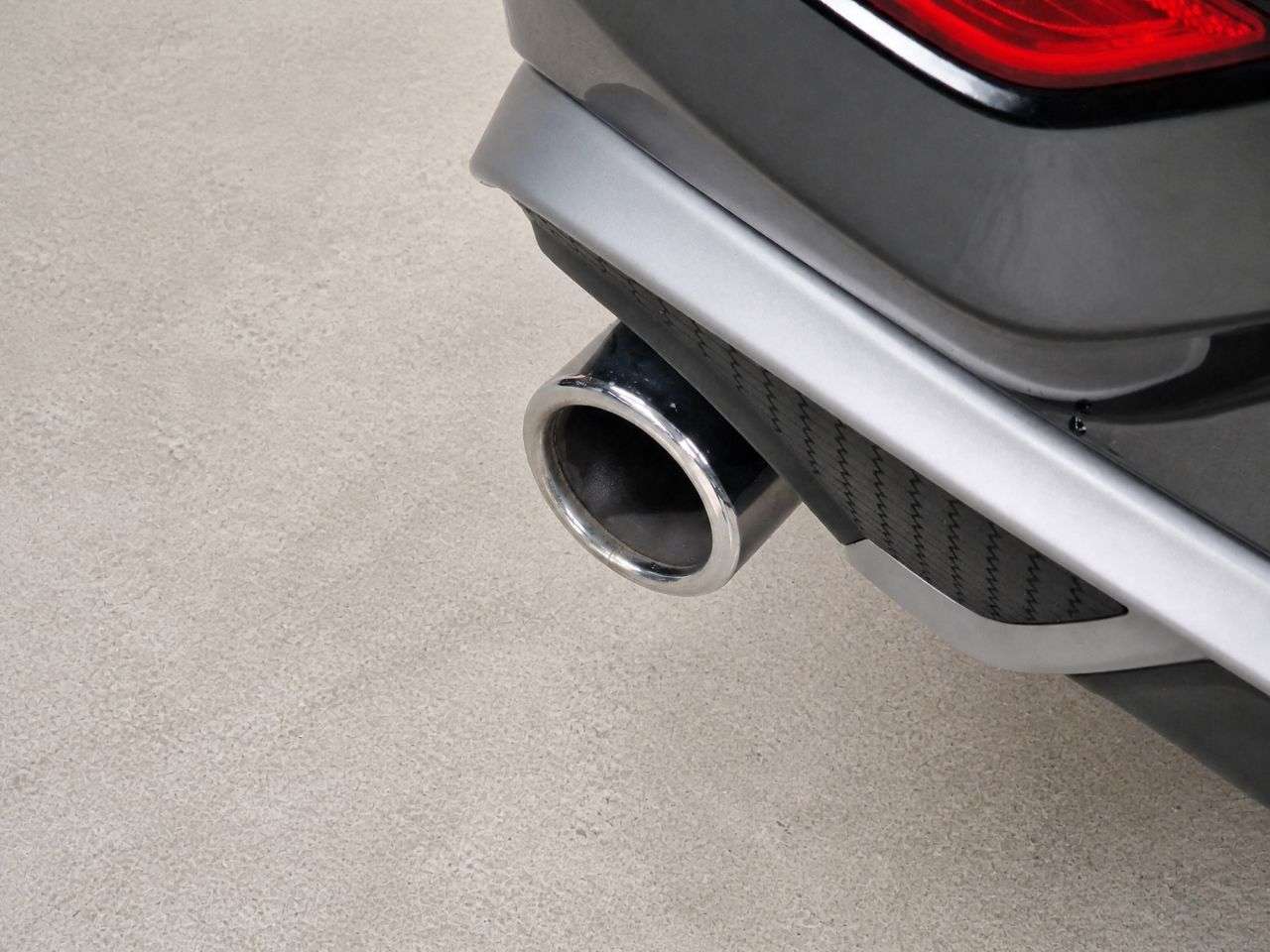 2019 VOLVO V40 2019 VOLVO V40