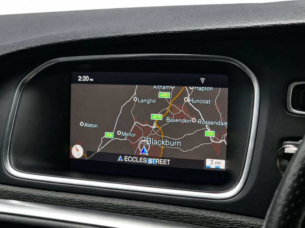 2019 VOLVO V40 2019 VOLVO V40