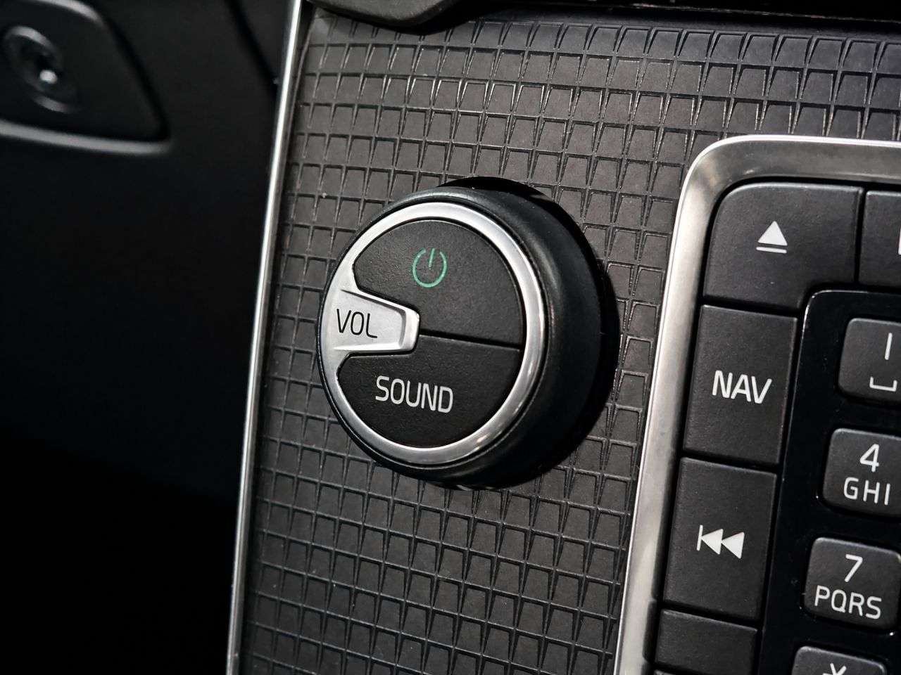 2019 VOLVO V40 2019 VOLVO V40