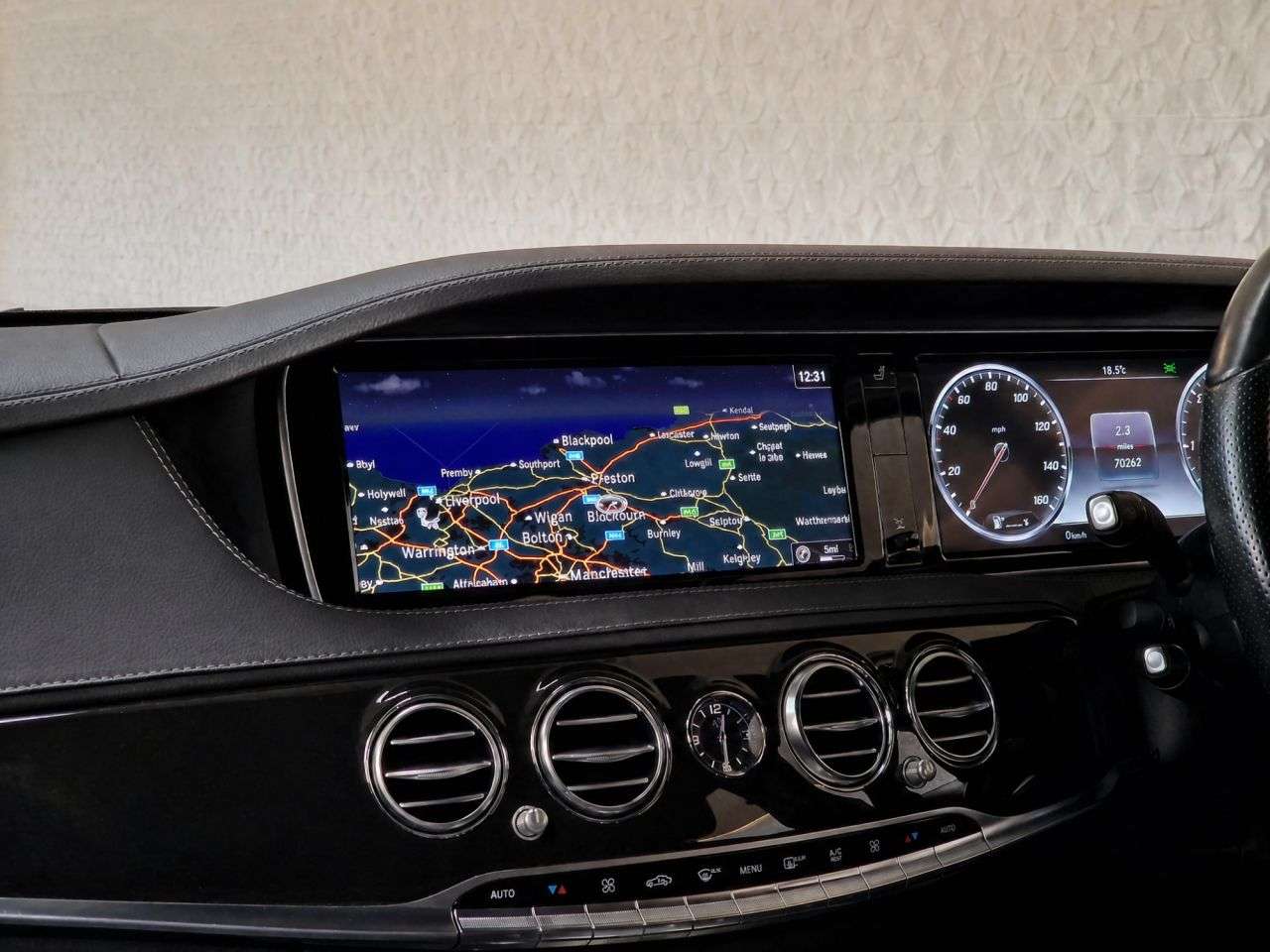 A 2016 MERCEDES-BENZ S CLASS 3.0 S350d V6 AMG Line Saloon 4dr Diesel 9G-Tronic+ Euro 6 (s/s) (258 ps) SP A 2016 MERCEDES-BENZ S CLASS 3.0 S350d V6 AMG Line Saloon 4dr Diesel 9G-Tronic+ Euro 6 (s/s) (258 ps) SP