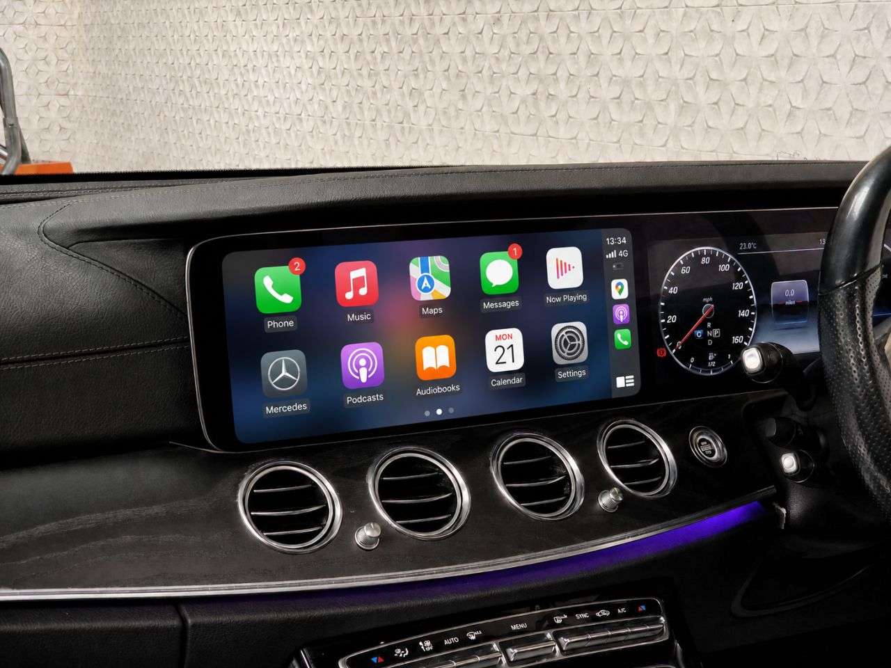 A 2019 MERCEDES-BENZ E CLASS 2.0 E220d AMG Line Night Edition (Premium Plus) Saloon 4dr Diesel G-Tronic+ A 2019 MERCEDES-BENZ E CLASS 2.0 E220d AMG Line Night Edition (Premium Plus) Saloon 4dr Diesel G-Tronic+