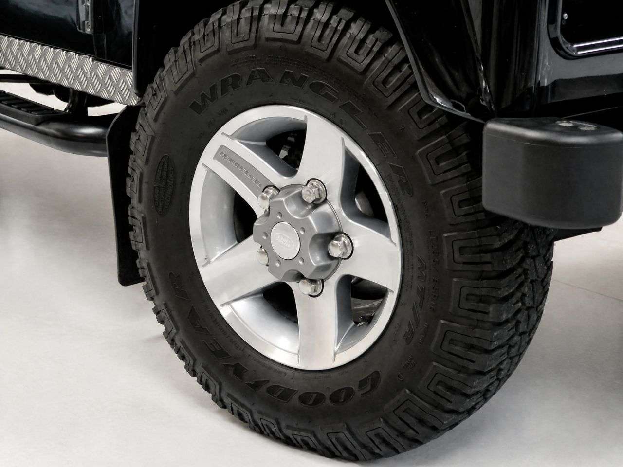 2015 LAND ROVER DEFENDER 90 2015 LAND ROVER DEFENDER 90