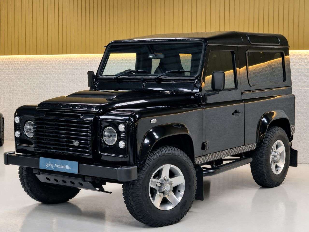 2015 LAND ROVER DEFENDER 90 2015 LAND ROVER DEFENDER 90