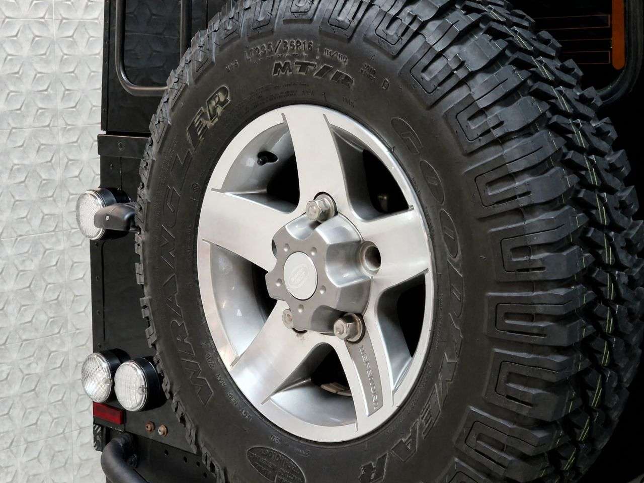 2015 LAND ROVER DEFENDER 90 2015 LAND ROVER DEFENDER 90