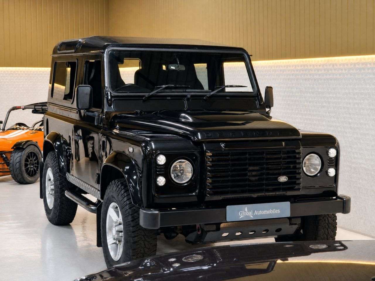 2015 LAND ROVER DEFENDER 90 2015 LAND ROVER DEFENDER 90