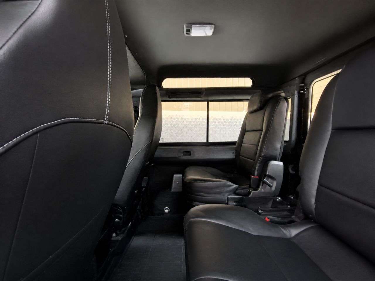 2015 LAND ROVER DEFENDER 90 2015 LAND ROVER DEFENDER 90