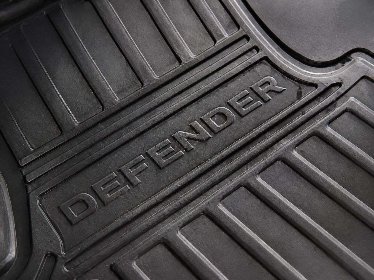 2015 LAND ROVER DEFENDER 90 2015 LAND ROVER DEFENDER 90