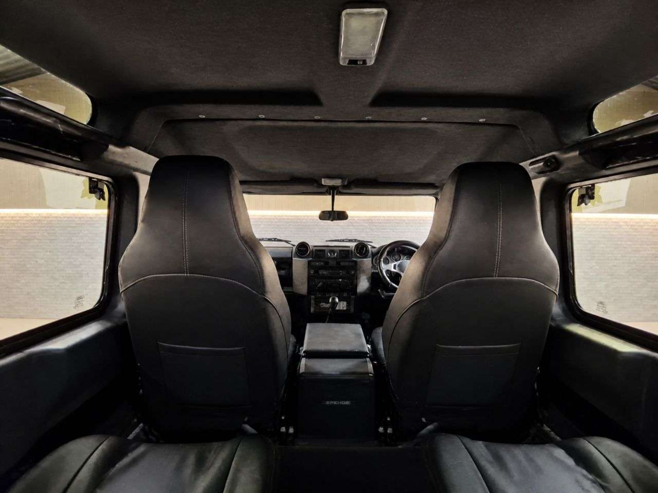 2015 LAND ROVER DEFENDER 90 2015 LAND ROVER DEFENDER 90