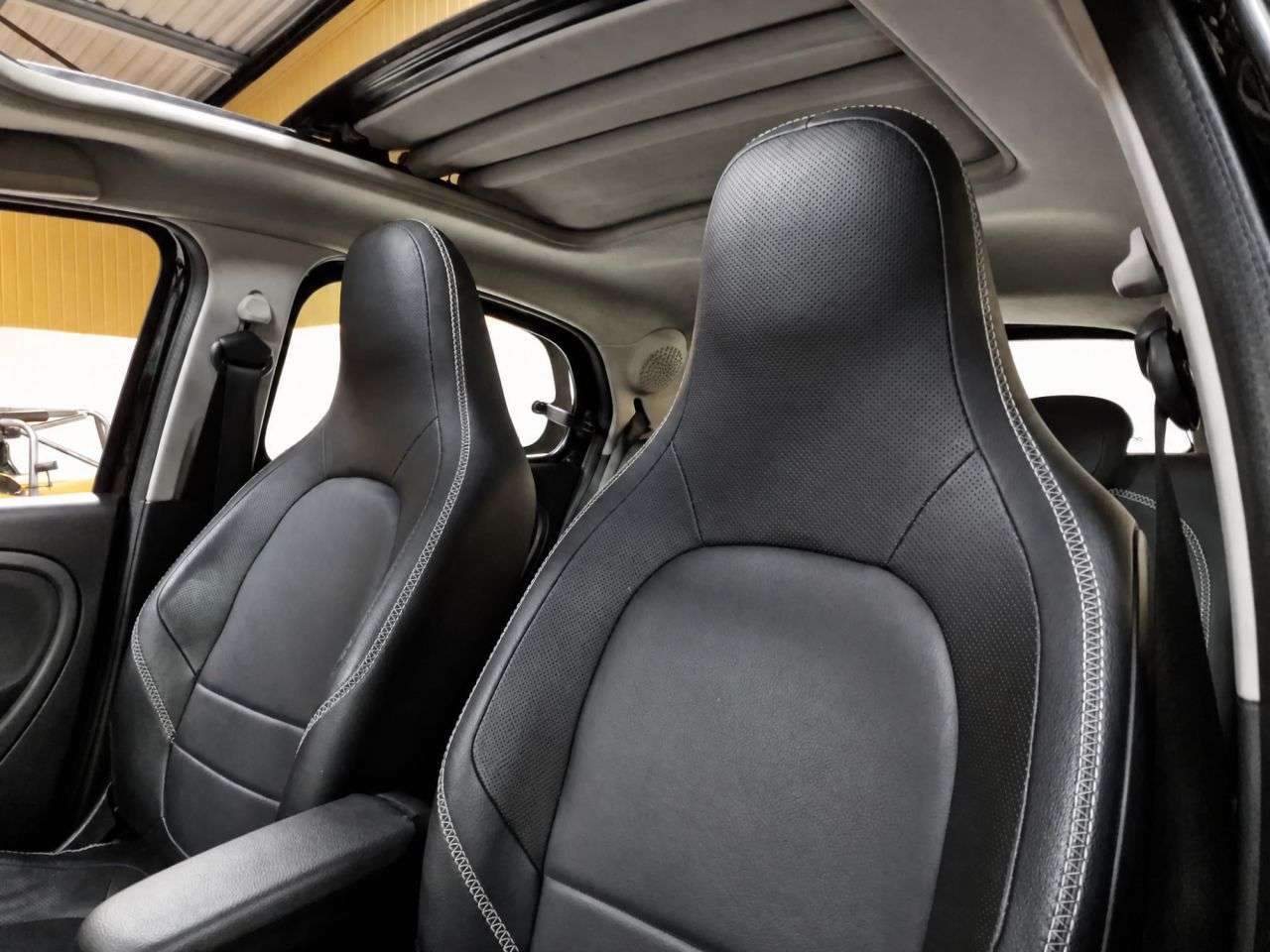 2017 SMART FORFOUR 2017 SMART FORFOUR