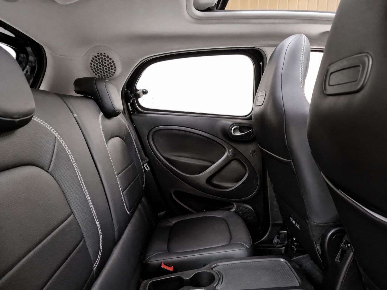 2017 SMART FORFOUR 2017 SMART FORFOUR