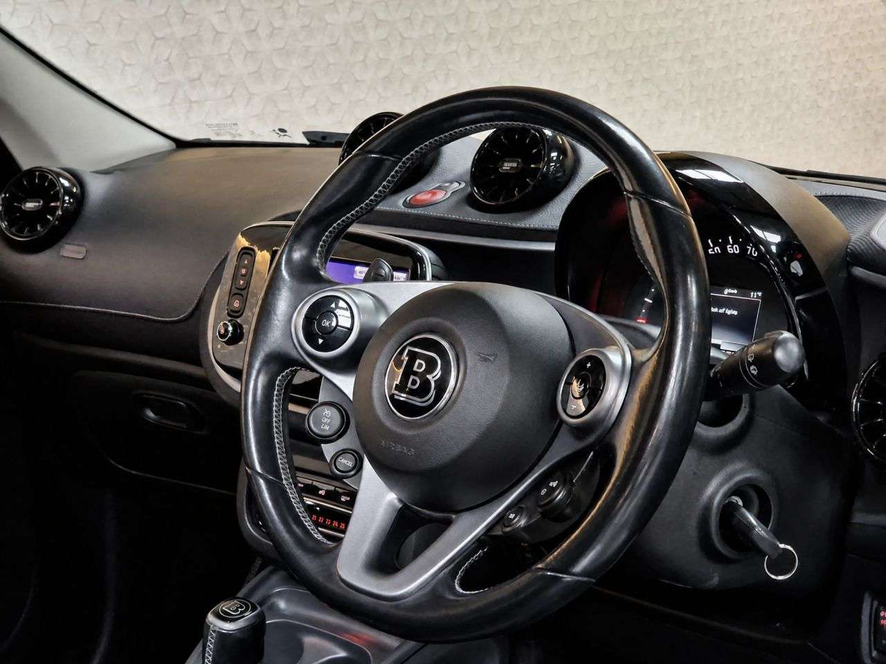 2017 SMART FORFOUR 2017 SMART FORFOUR