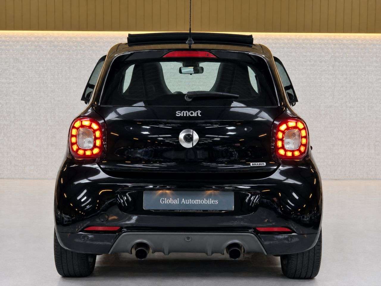 2017 SMART FORFOUR 2017 SMART FORFOUR