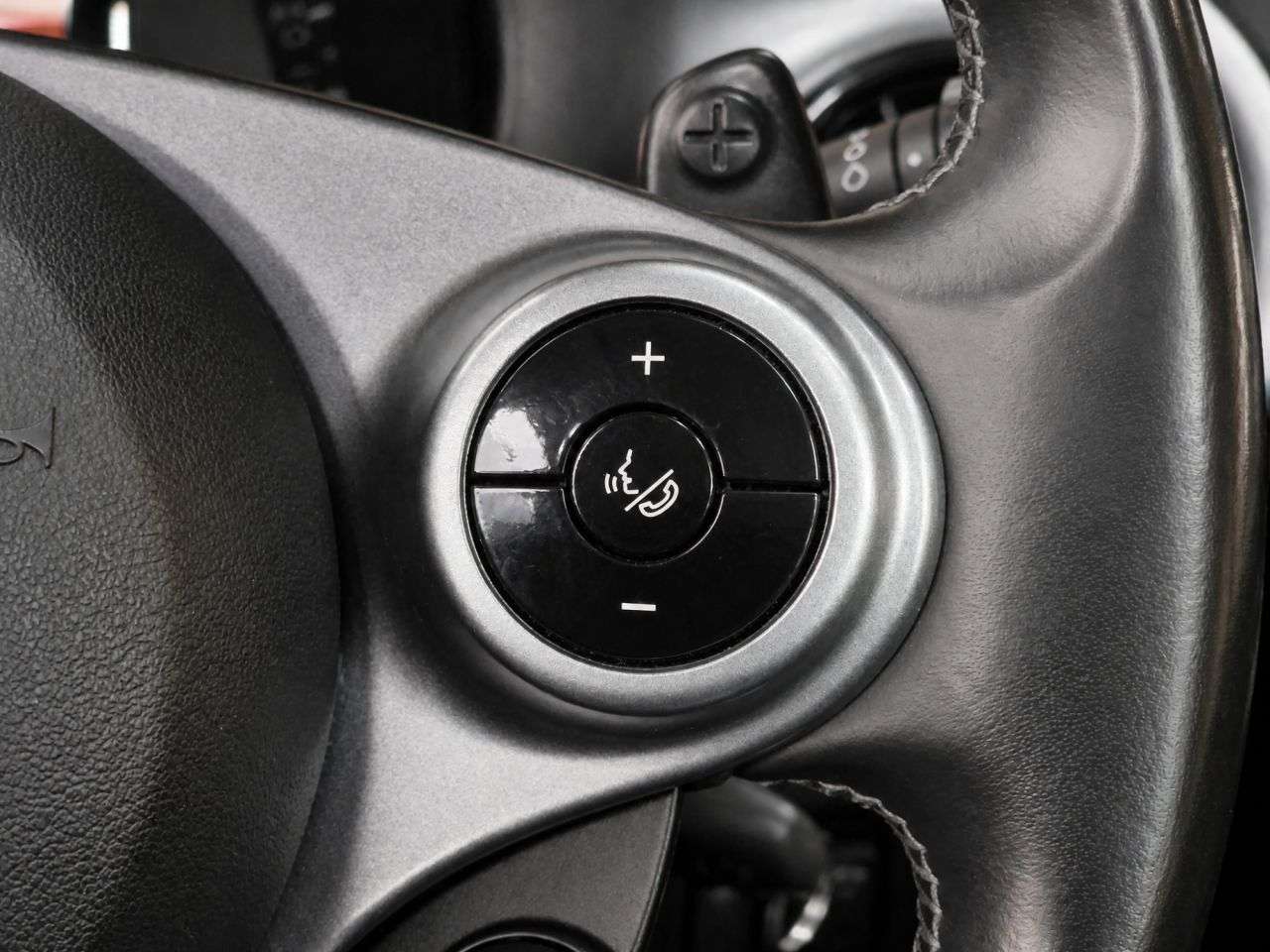 2017 SMART FORFOUR 2017 SMART FORFOUR