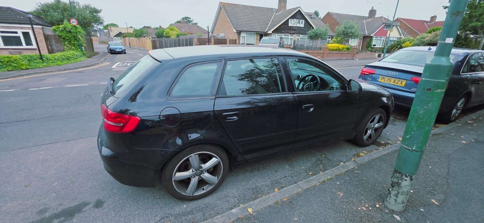 A 2009 AUDI A3 1.6 Technik Sportback 5dr Petrol Manual Euro 4 (102 ps) A 2009 AUDI A3 1.6 Technik Sportback 5dr Petrol Manual Euro 4 (102 ps)