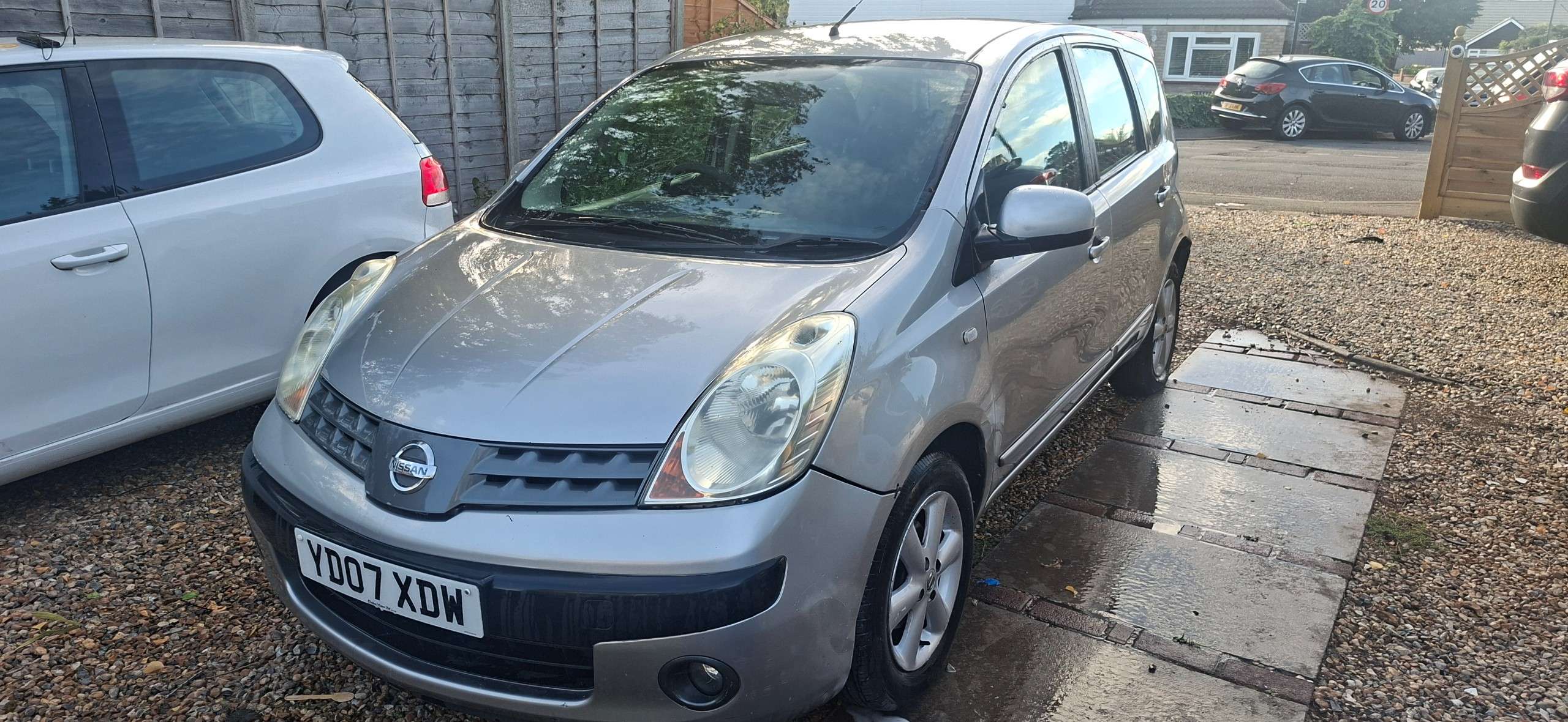A 2007 NISSAN NOTE 1.6 16v SE Hatchback 5dr Petrol Automatic (166 g/km, 109 bhp) A 2007 NISSAN NOTE 1.6 16v SE Hatchback 5dr Petrol Automatic (166 g/km, 109 bhp)
