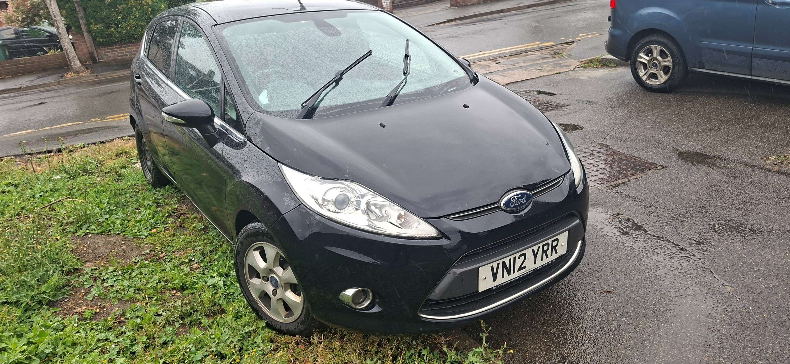 A 2012 FORD FIESTA 1.6 TDCi ECOnetic DPF Titanium Hatchback 5dr Diesel Manual (87 g/km, 94 bhp) A 2012 FORD FIESTA 1.6 TDCi ECOnetic DPF Titanium Hatchback 5dr Diesel Manual (87 g/km, 94 bhp)