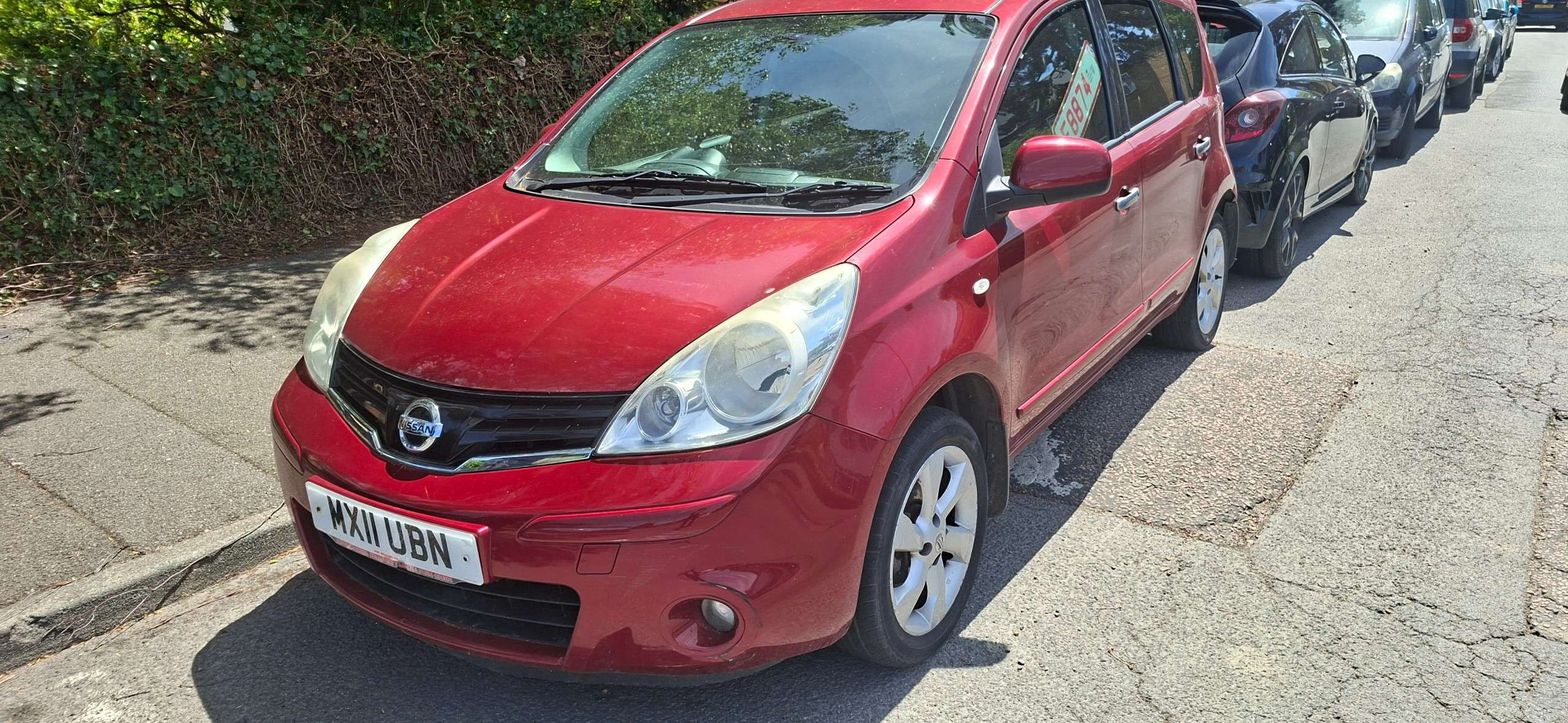 A 2011 NISSAN NOTE 1.6 16V Tekna Hatchback 5dr Petrol Manual Euro 5 (110 ps) A 2011 NISSAN NOTE 1.6 16V Tekna Hatchback 5dr Petrol Manual Euro 5 (110 ps)