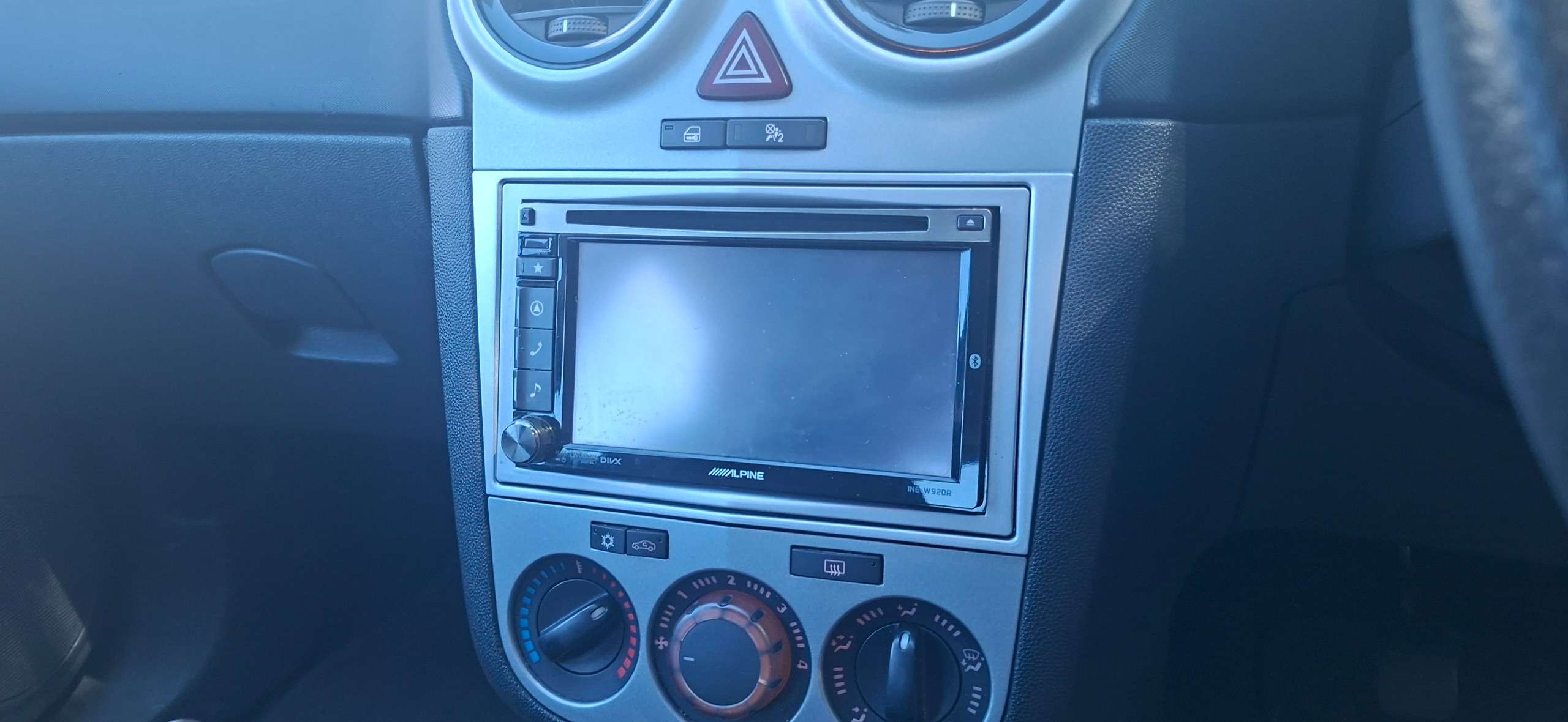 A 2007 VAUXHALL CORSA A 2007 VAUXHALL CORSA