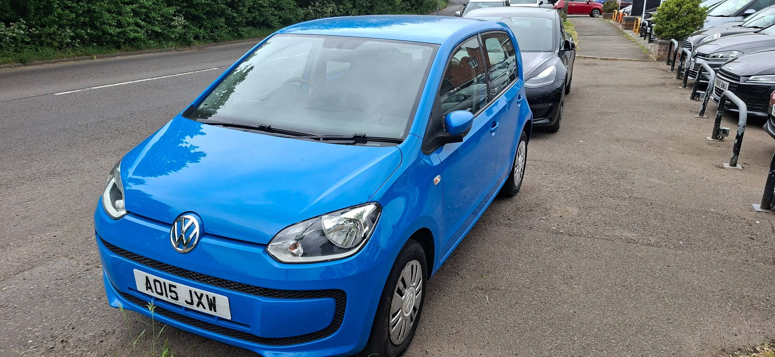 A 2015 VOLKSWAGEN UP! 1.0 Move up hatchback 5dr Petrol Manual Euro 5 (60 ps) A 2015 VOLKSWAGEN UP! 1.0 Move up hatchback 5dr Petrol Manual Euro 5 (60 ps)