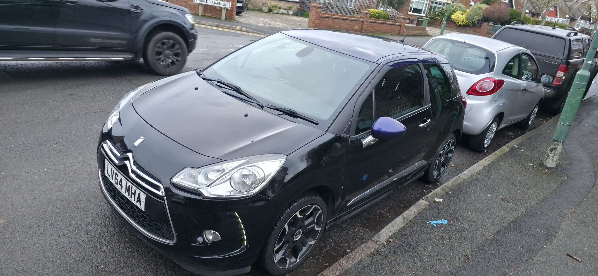A 2014 CITROEN DS3 1.6 VTi DStyle Plus Hatchback 3dr Petrol Manual Euro 5 (120 ps) A 2014 CITROEN DS3 1.6 VTi DStyle Plus Hatchback 3dr Petrol Manual Euro 5 (120 ps)