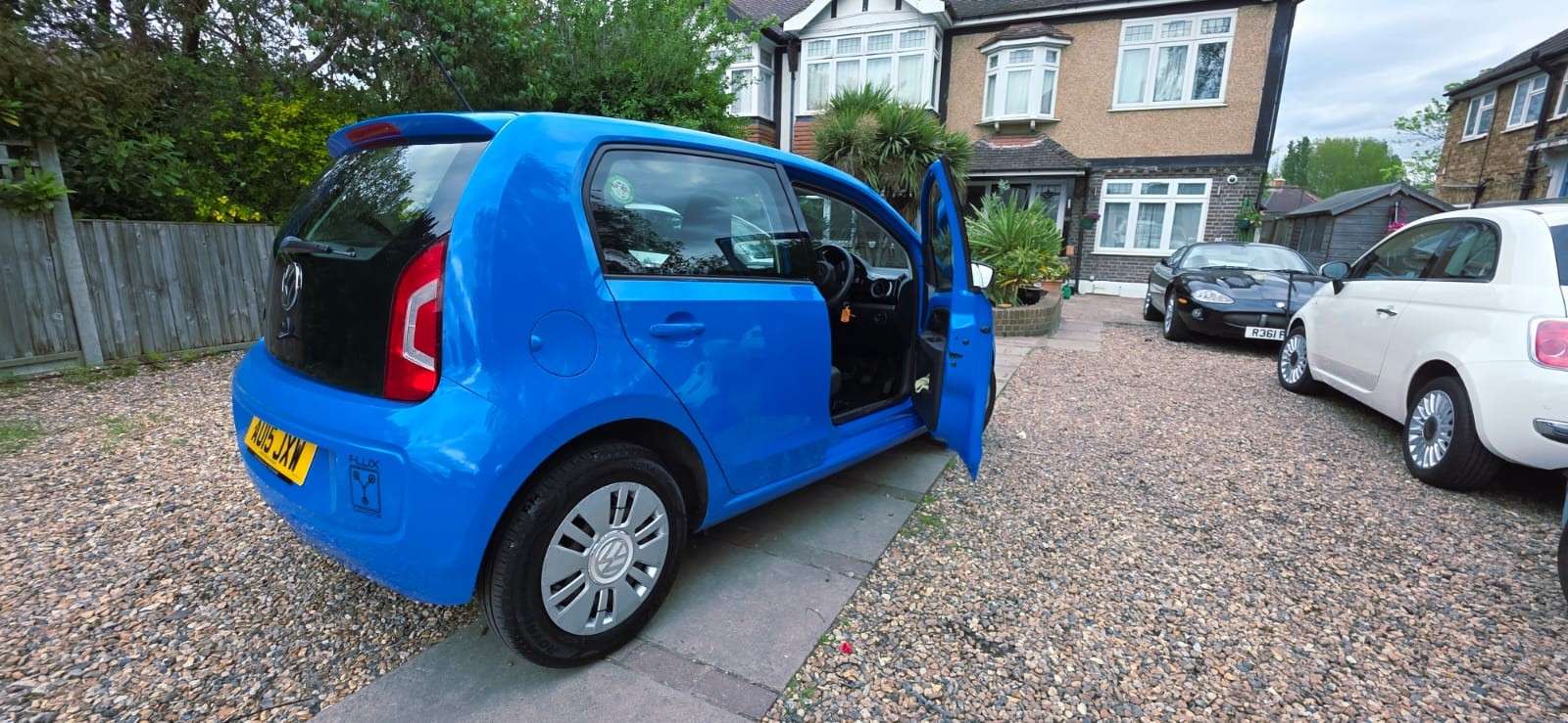 2015 VOLKSWAGEN UP! 2015 VOLKSWAGEN UP!