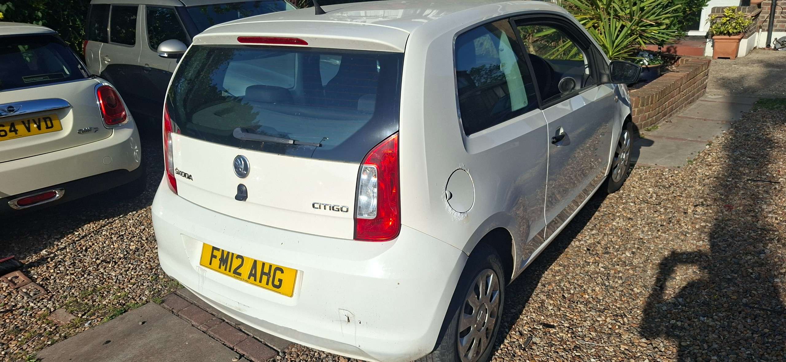 A 2012 SKODA CITIGO 1.0 MPI S Hatchback 3dr Petrol Manual Euro 5 (60 ps) A 2012 SKODA CITIGO 1.0 MPI S Hatchback 3dr Petrol Manual Euro 5 (60 ps)