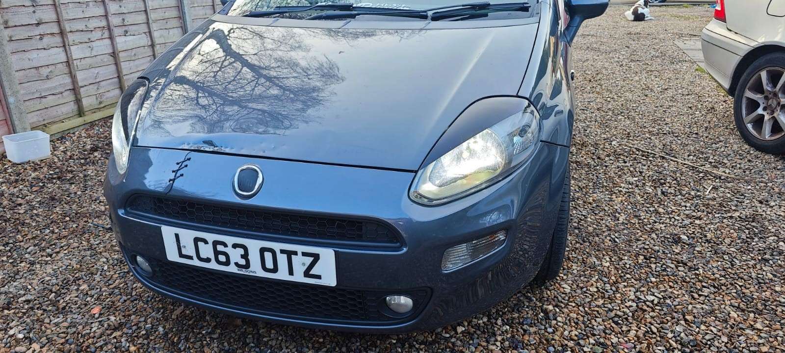 A 2014 FIAT PUNTO 1.2 Easy 3dr A 2014 FIAT PUNTO 1.2 Easy 3dr