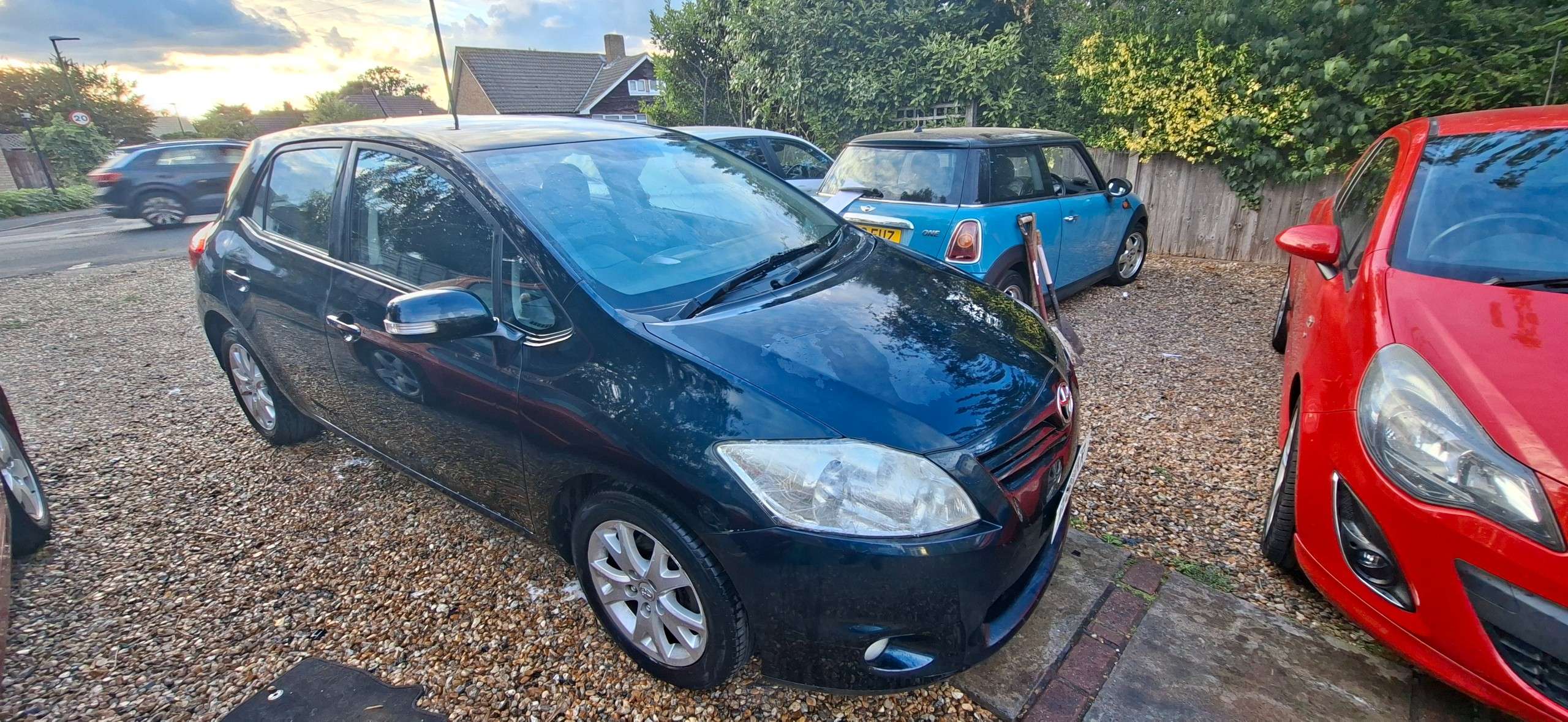 A 2012 TOYOTA AURIS 1.33 Dual VVT-i TR Hatchback 5dr Petrol Manual Euro 4 (s/s) (101 ps) A 2012 TOYOTA AURIS 1.33 Dual VVT-i TR Hatchback 5dr Petrol Manual Euro 4 (s/s) (101 ps)