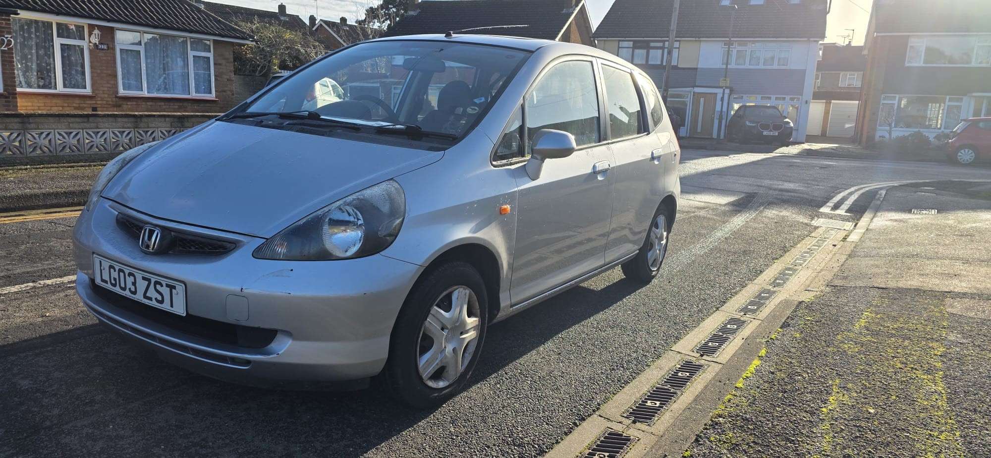 A 2005 HONDA JAZZ 1.4 i-DSI SE Hatchback 5dr Petrol Manual (137 g/km, 82 bhp) A 2005 HONDA JAZZ 1.4 i-DSI SE Hatchback 5dr Petrol Manual (137 g/km, 82 bhp)