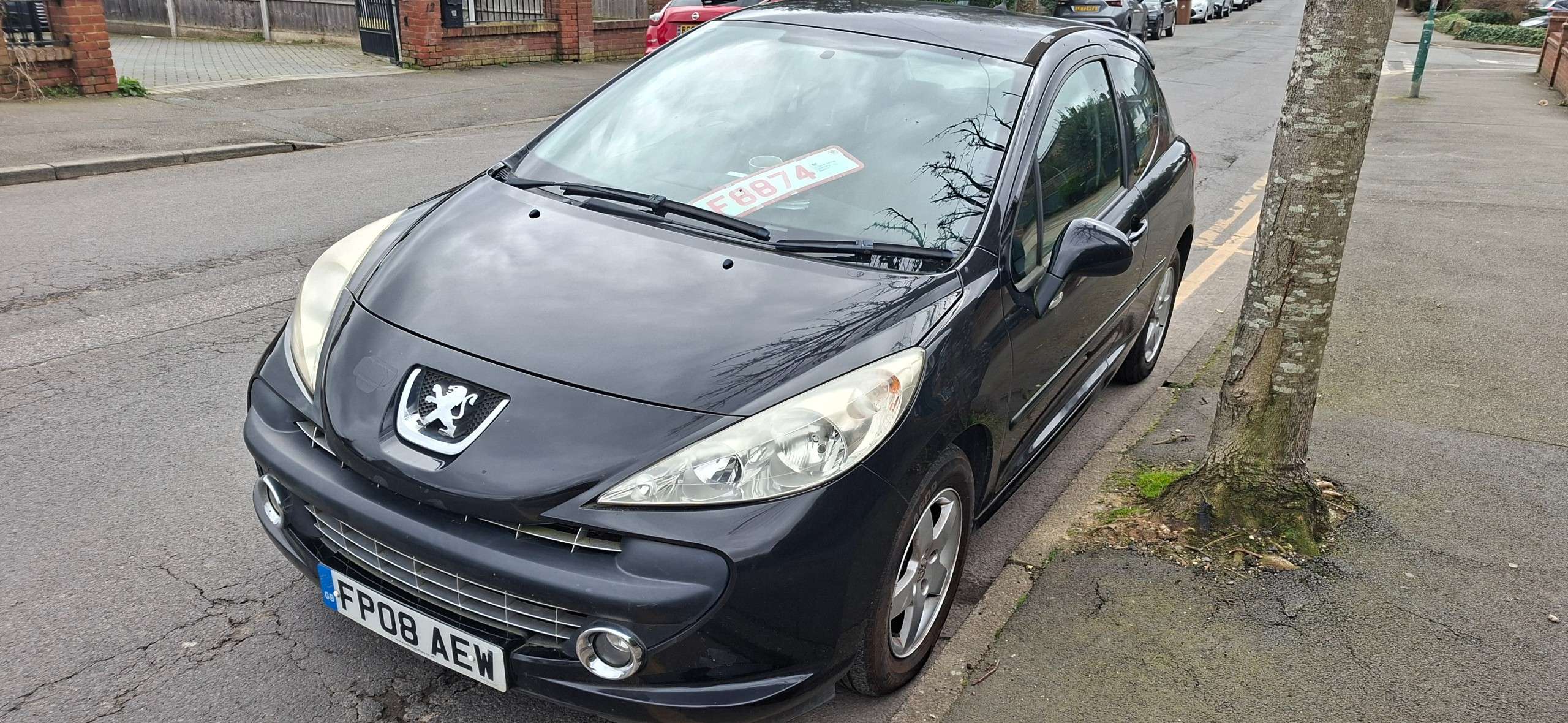 A 2008 PEUGEOT 207 1.4 VTi Sport Hatchback 3dr Petrol Manual (145 g/km, 95 bhp) A 2008 PEUGEOT 207 1.4 VTi Sport Hatchback 3dr Petrol Manual (145 g/km, 95 bhp)