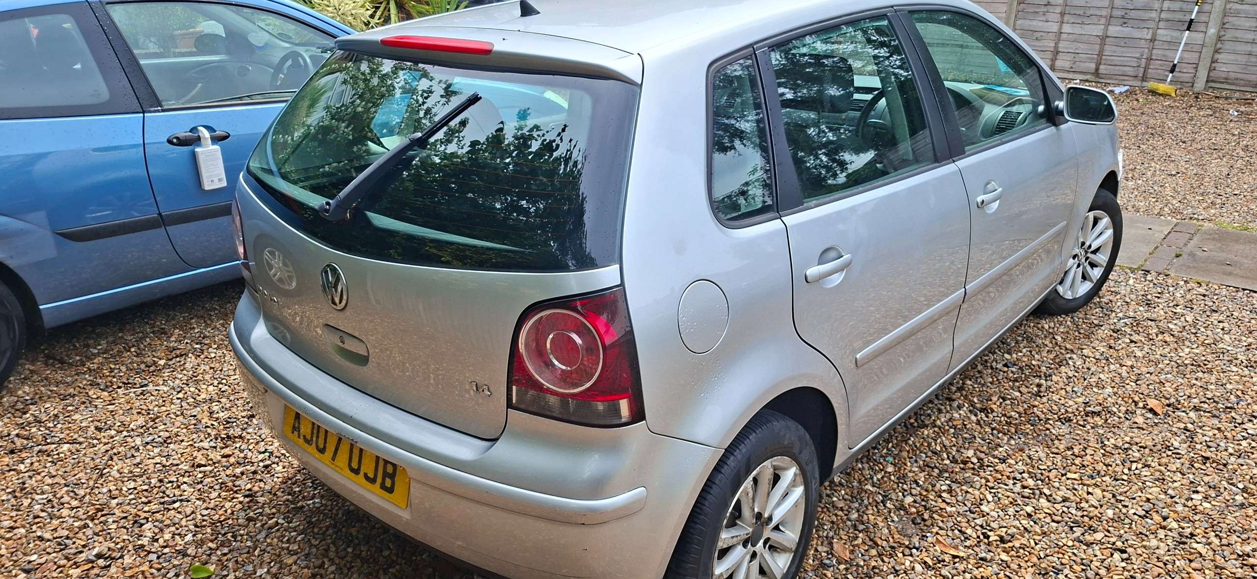 A 2007 VOLKSWAGEN POLO 1.4 S Hatchback 5dr Petrol Automatic (185 g/km, 74 bhp) A 2007 VOLKSWAGEN POLO 1.4 S Hatchback 5dr Petrol Automatic (185 g/km, 74 bhp)