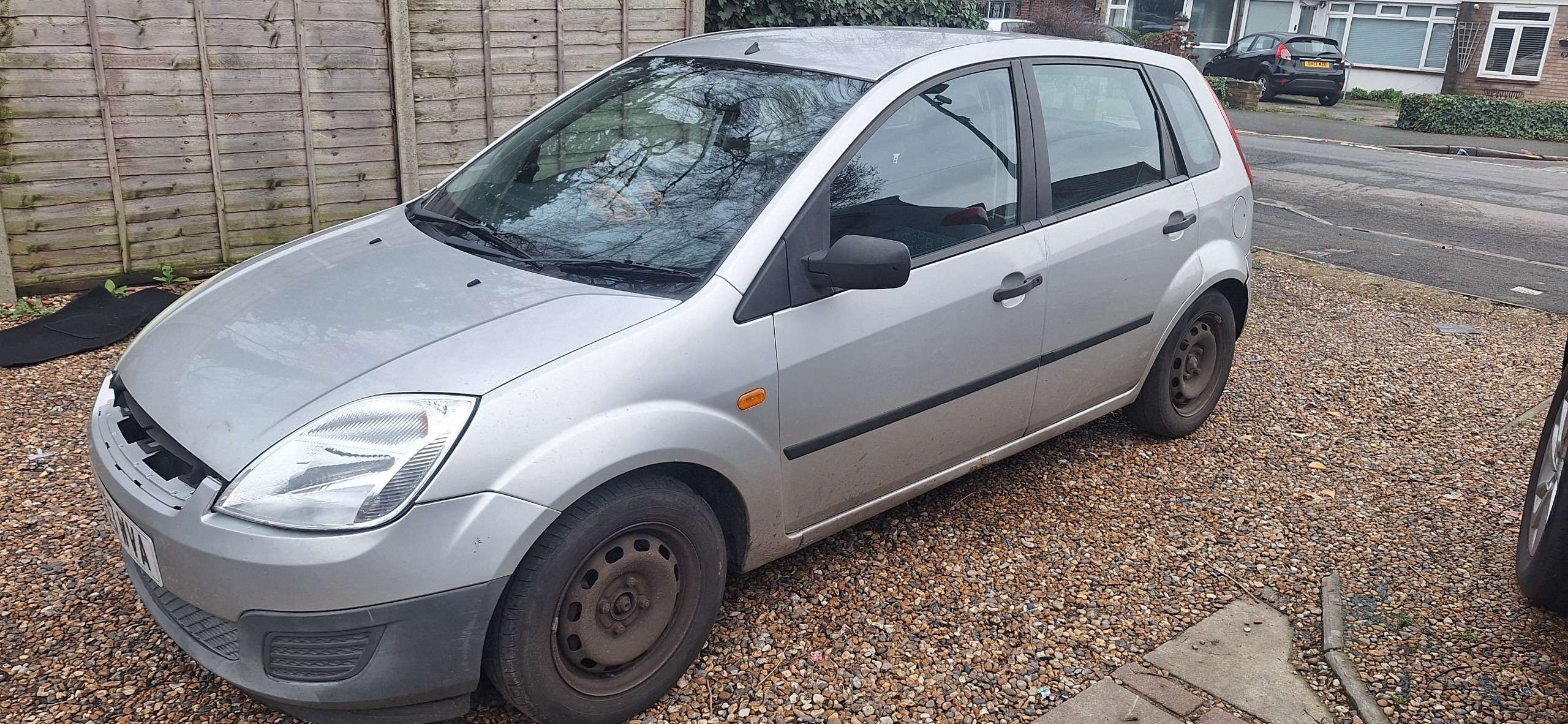 A 2003 FORD FIESTA 1.4 LX Hatchback 5dr Petrol Manual (a/c) (153 g/km, 79 bhp) A 2003 FORD FIESTA 1.4 LX Hatchback 5dr Petrol Manual (a/c) (153 g/km, 79 bhp)