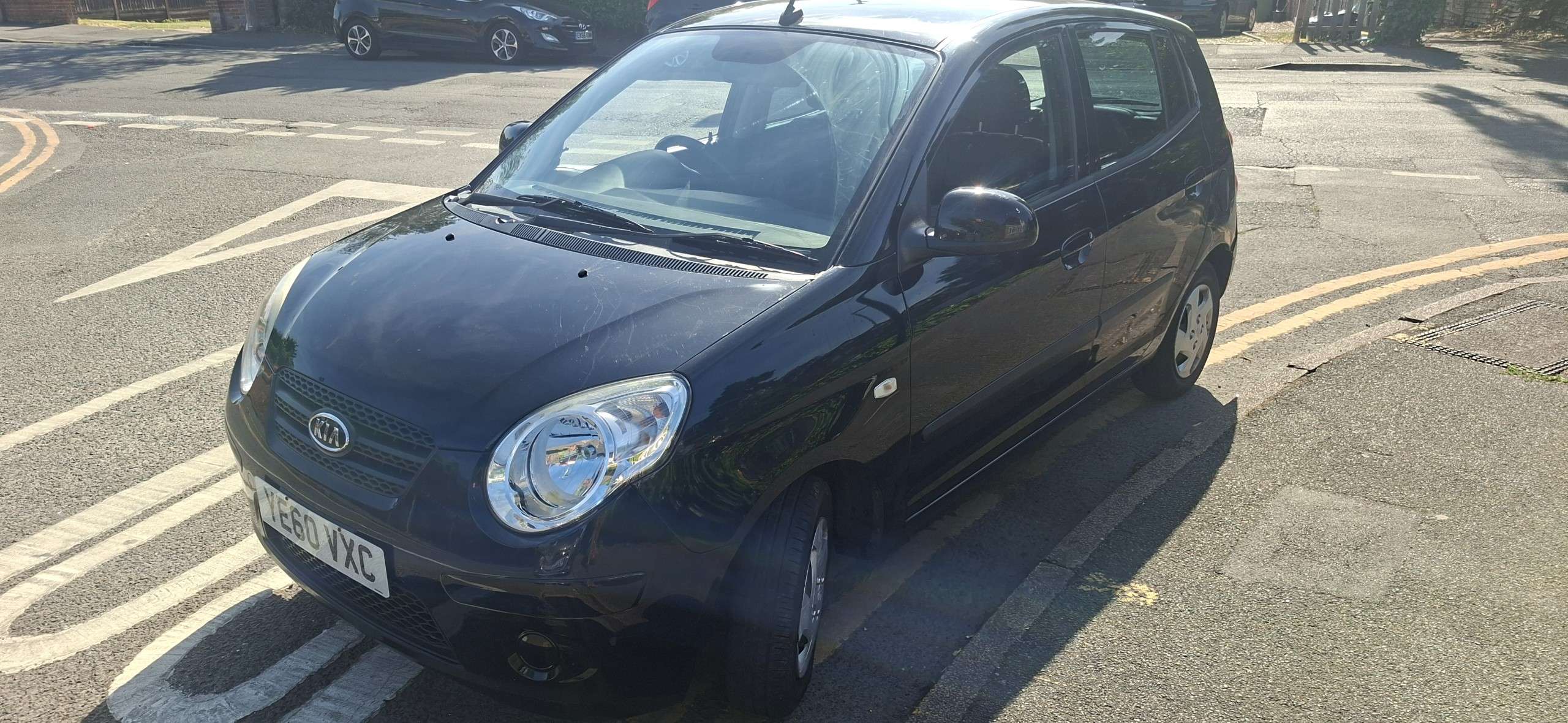 A 2010 KIA PICANTO 1.0 1 Hatchback 5dr Petrol Manual (114 g/km, 60 bhp) A 2010 KIA PICANTO 1.0 1 Hatchback 5dr Petrol Manual (114 g/km, 60 bhp)
