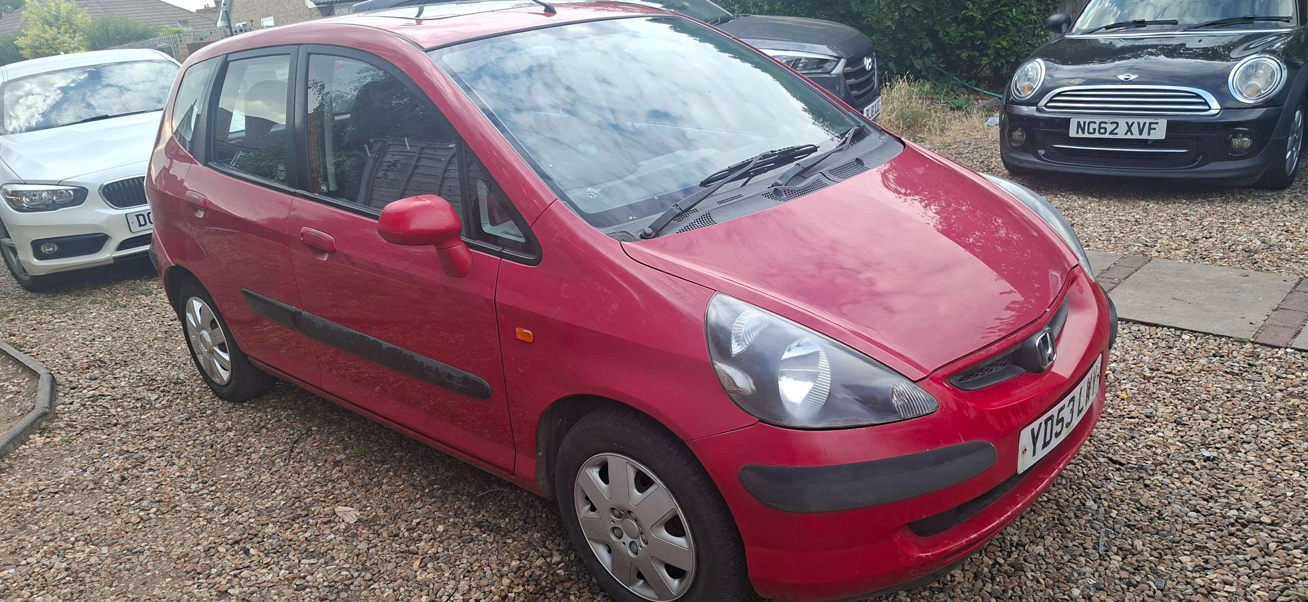 A 2003 HONDA JAZZ 1.4 i-DSI SE Hatchback 5dr Petrol CVT-7 (137 g/km, 82 bhp) A 2003 HONDA JAZZ 1.4 i-DSI SE Hatchback 5dr Petrol CVT-7 (137 g/km, 82 bhp)