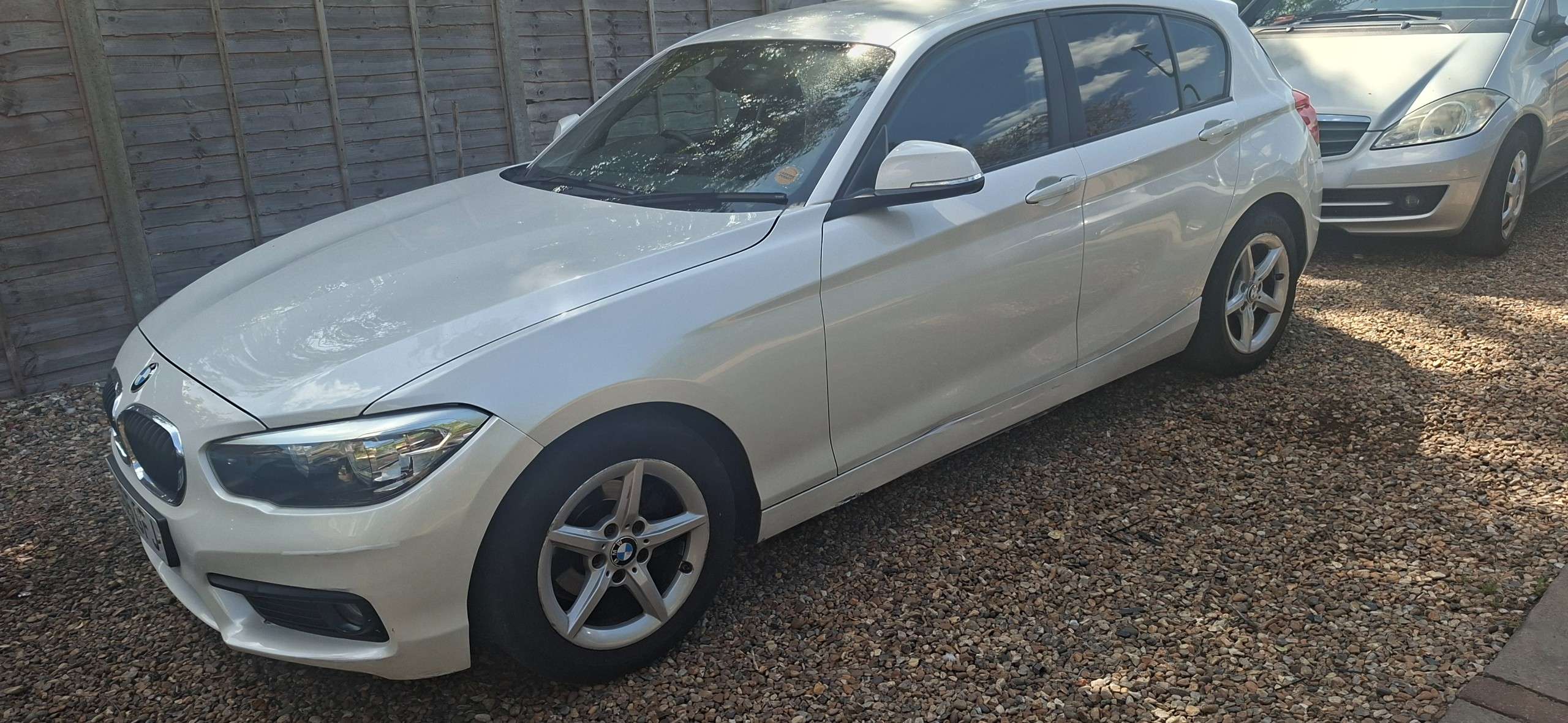 A 2015 BMW 1 SERIES 1.5 116d ED Plus Hatchback 5dr Diesel Manual Euro 6 (s/s) (116 ps) A 2015 BMW 1 SERIES 1.5 116d ED Plus Hatchback 5dr Diesel Manual Euro 6 (s/s) (116 ps)