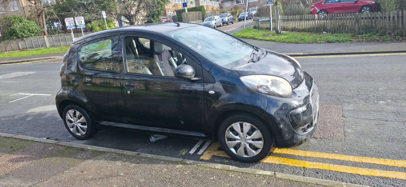 A 2010 CITROEN C1 1.0i VTR+ Hatchback 5dr Petrol Manual Euro 4 (68 ps) A 2010 CITROEN C1 1.0i VTR+ Hatchback 5dr Petrol Manual Euro 4 (68 ps)