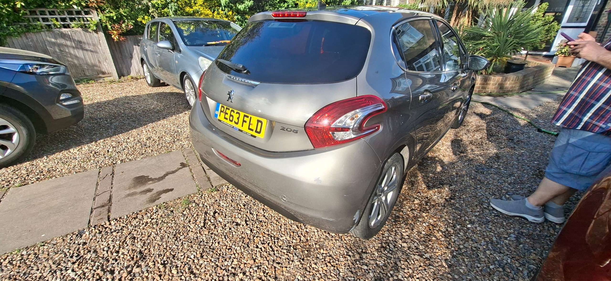 2013 PEUGEOT 208 2013 PEUGEOT 208