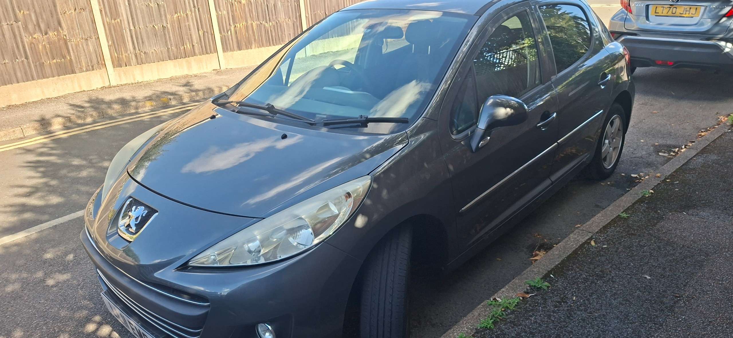 A 2011 PEUGEOT 207 1.4 VTi Sport Hatchback 5dr Petrol Manual Euro 5 (95 ps) A 2011 PEUGEOT 207 1.4 VTi Sport Hatchback 5dr Petrol Manual Euro 5 (95 ps)