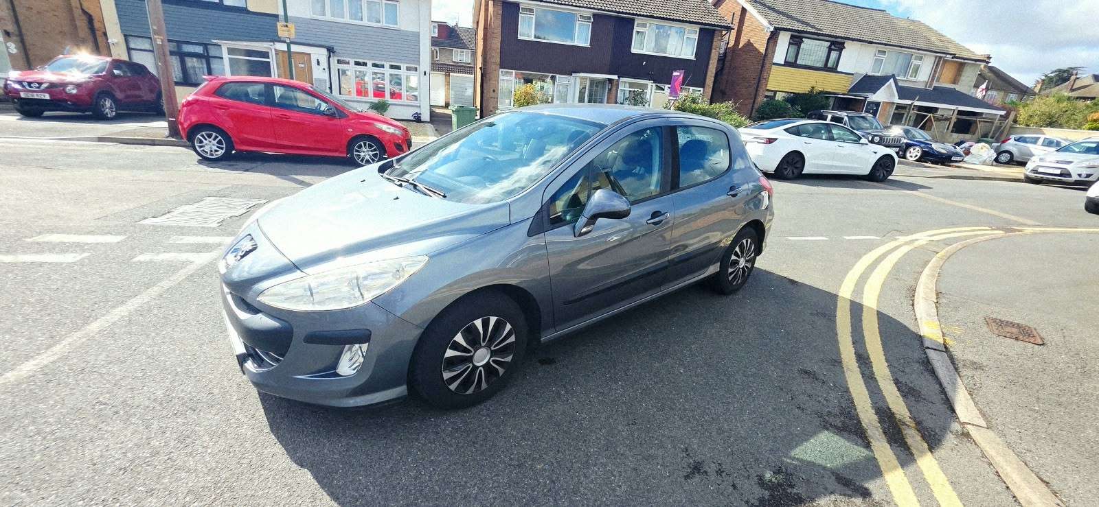 A 2008 PEUGEOT 308 1.6 VTi S Hatchback 5dr Petrol Automatic (174 g/km, 120 bhp) A 2008 PEUGEOT 308 1.6 VTi S Hatchback 5dr Petrol Automatic (174 g/km, 120 bhp)