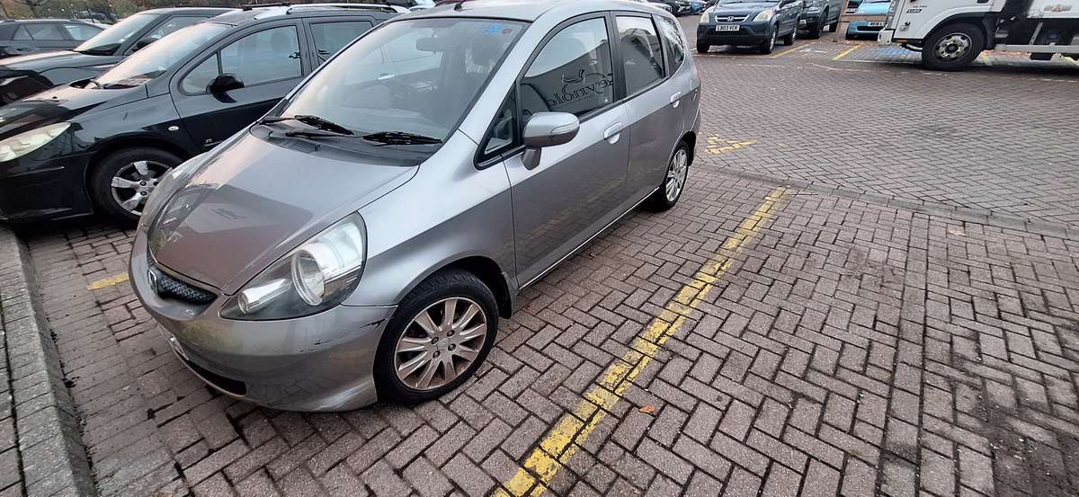 Check out this Honda Jazz 2004 Petrol Automatic
