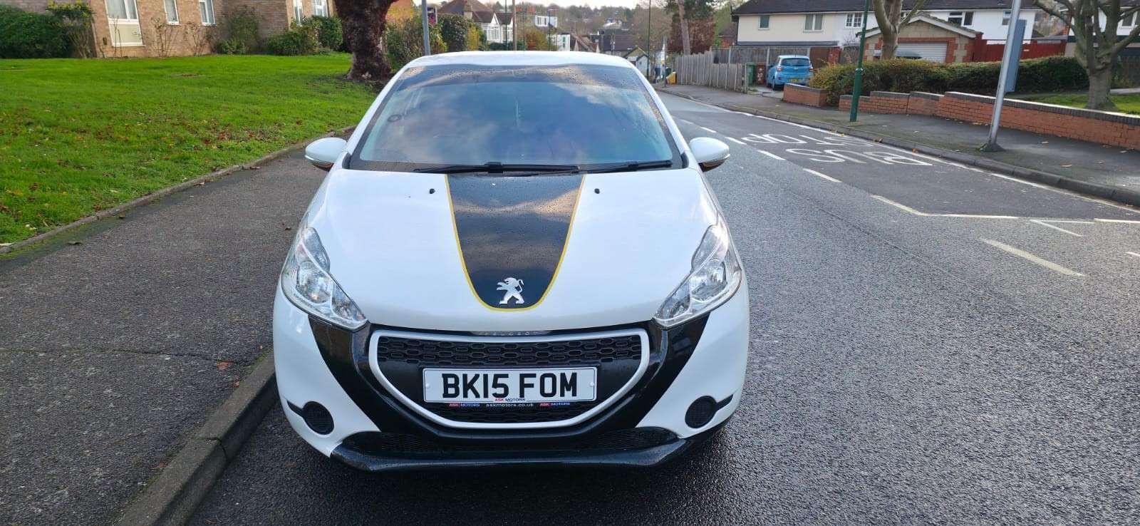 2015 PEUGEOT 208 2015 PEUGEOT 208
