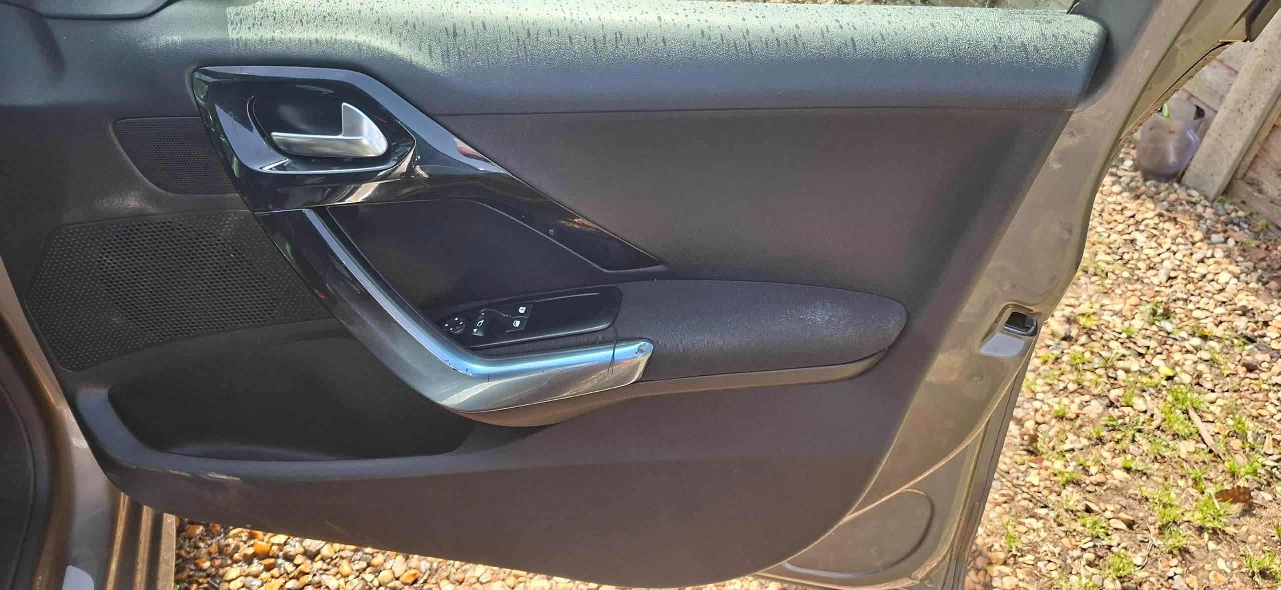 2013 PEUGEOT 208 2013 PEUGEOT 208