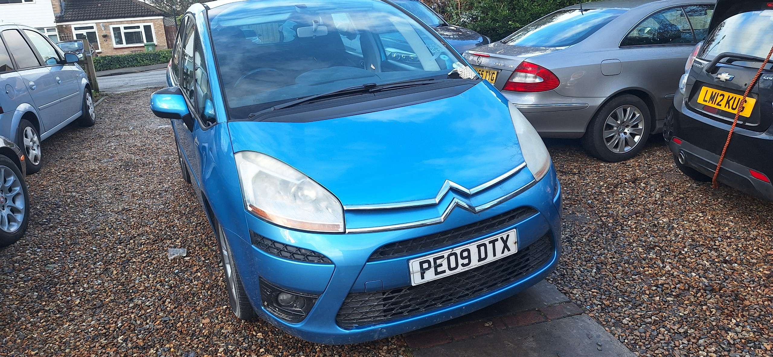 A 2009 CITROEN C4 PICASSO 1.6 VTi 16V VTR+ MPV 5dr Petrol Manual Euro 4 (120 ps) A 2009 CITROEN C4 PICASSO 1.6 VTi 16V VTR+ MPV 5dr Petrol Manual Euro 4 (120 ps)