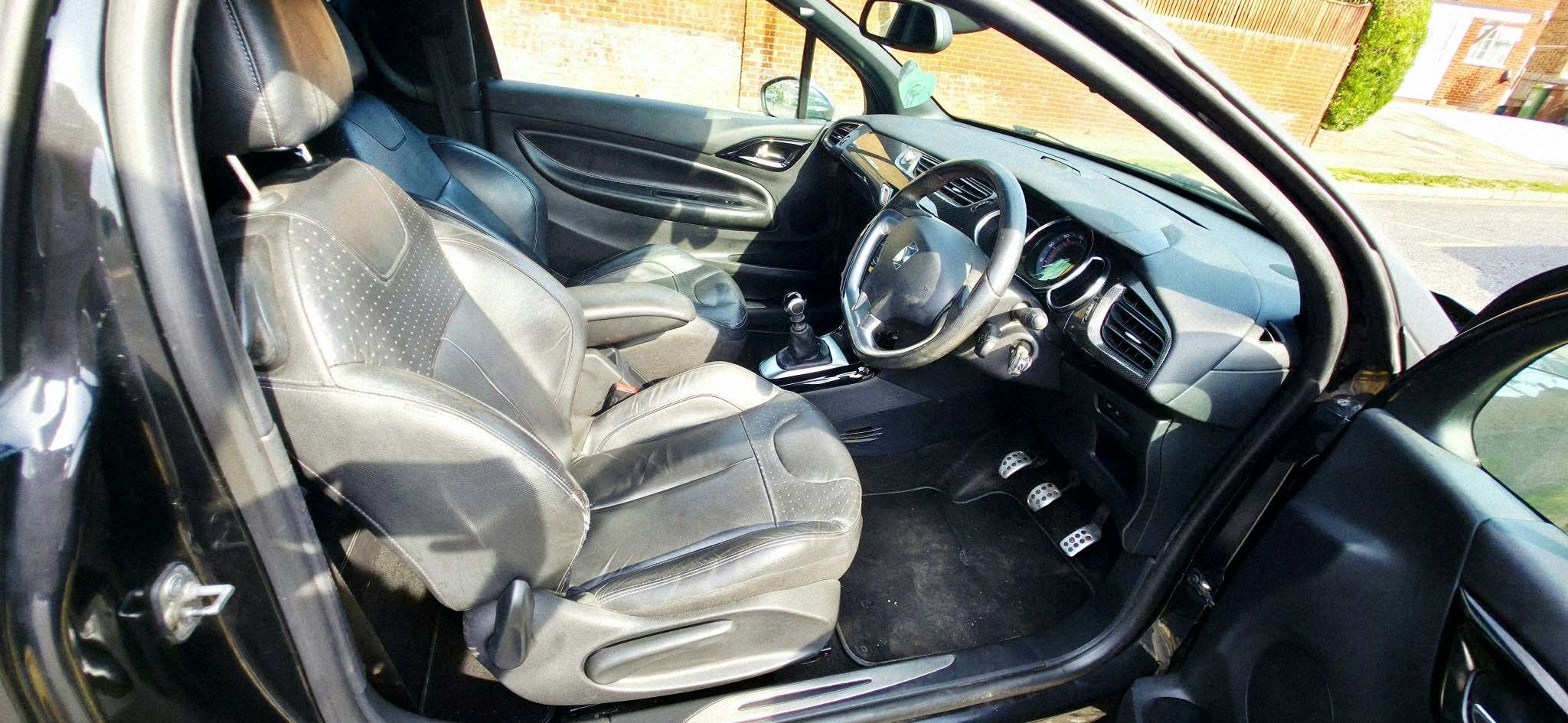 2011 CITROEN DS3 2011 CITROEN DS3