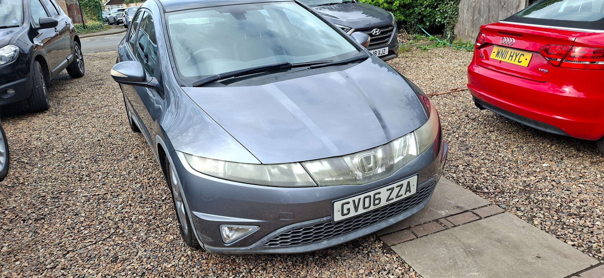 A 2006 HONDA CIVIC 1.8 i-VTEC ES Hatchback 5dr Petrol Manual (152 g/km, 138 bhp) A 2006 HONDA CIVIC 1.8 i-VTEC ES Hatchback 5dr Petrol Manual (152 g/km, 138 bhp)