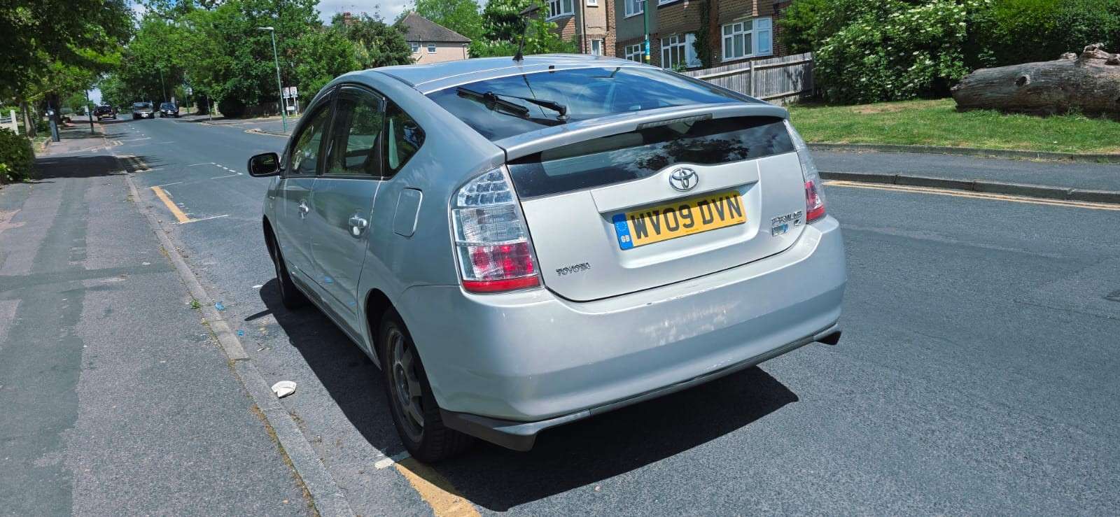 A 2009 TOYOTA PRIUS 1.5 T4 Hatchback 5dr Petrol Hybrid CVT (104 g/km, 76 bhp) A 2009 TOYOTA PRIUS 1.5 T4 Hatchback 5dr Petrol Hybrid CVT (104 g/km, 76 bhp)