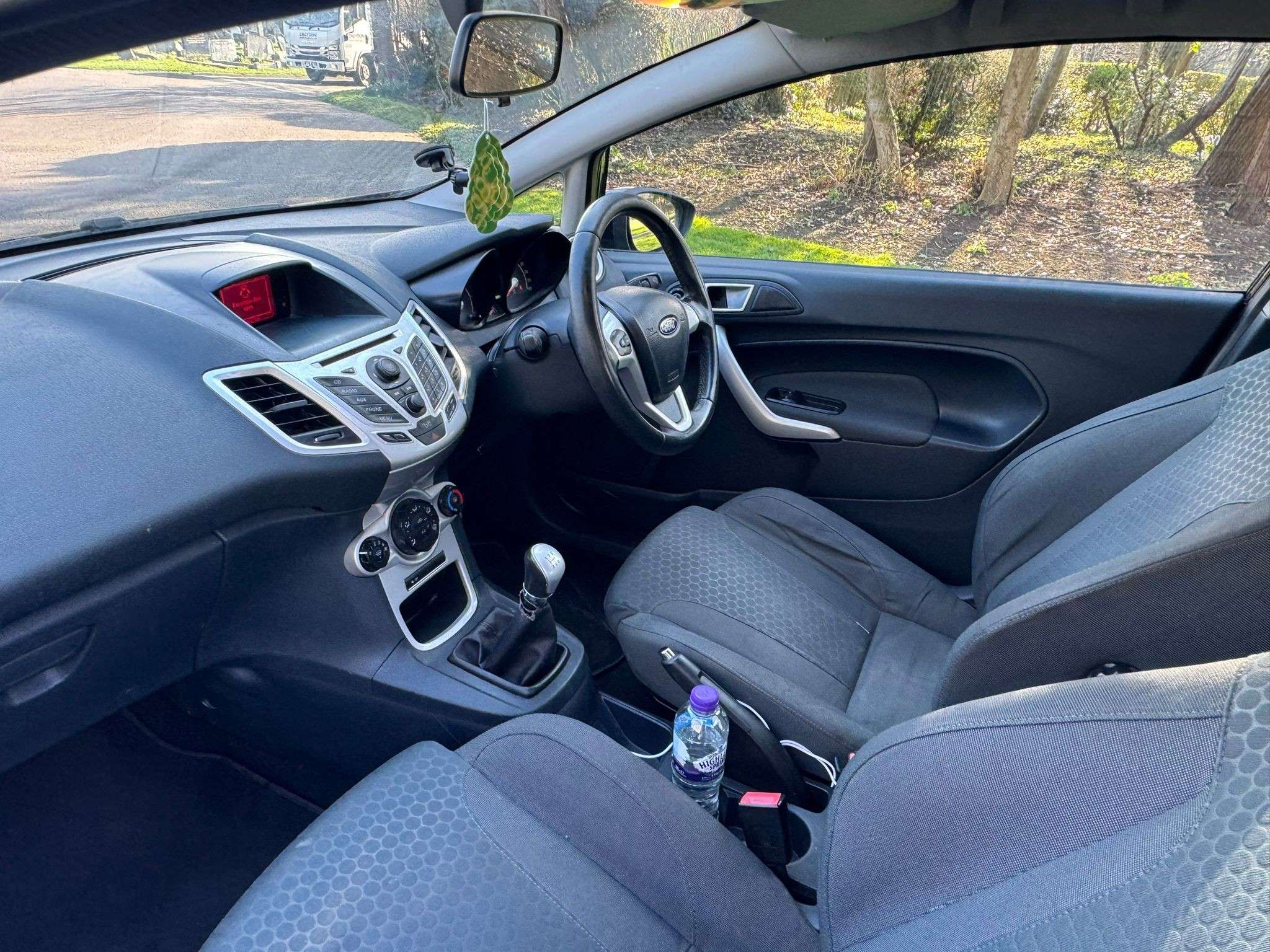 A 2012 FORD FIESTA 1.6 Zetec S Hatchback 3dr Petrol Manual (132 g/km, 118 bhp) A 2012 FORD FIESTA 1.6 Zetec S Hatchback 3dr Petrol Manual (132 g/km, 118 bhp)