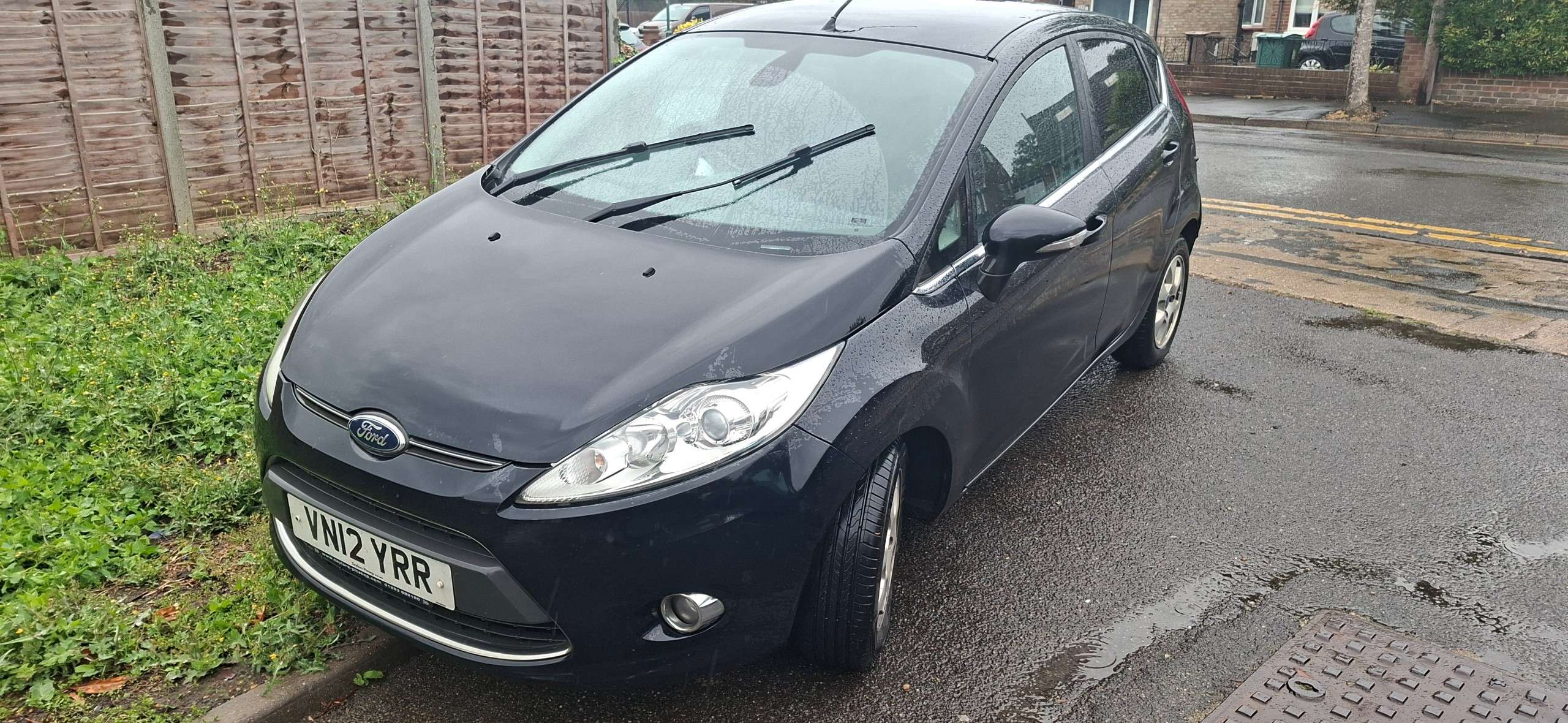 A 2012 FORD FIESTA 1.6 TDCi ECOnetic DPF Titanium Hatchback 5dr Diesel Manual (87 g/km, 94 bhp) A 2012 FORD FIESTA 1.6 TDCi ECOnetic DPF Titanium Hatchback 5dr Diesel Manual (87 g/km, 94 bhp)